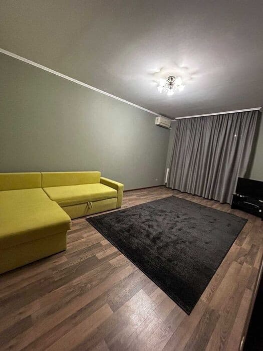 1-bedroom apartment in city