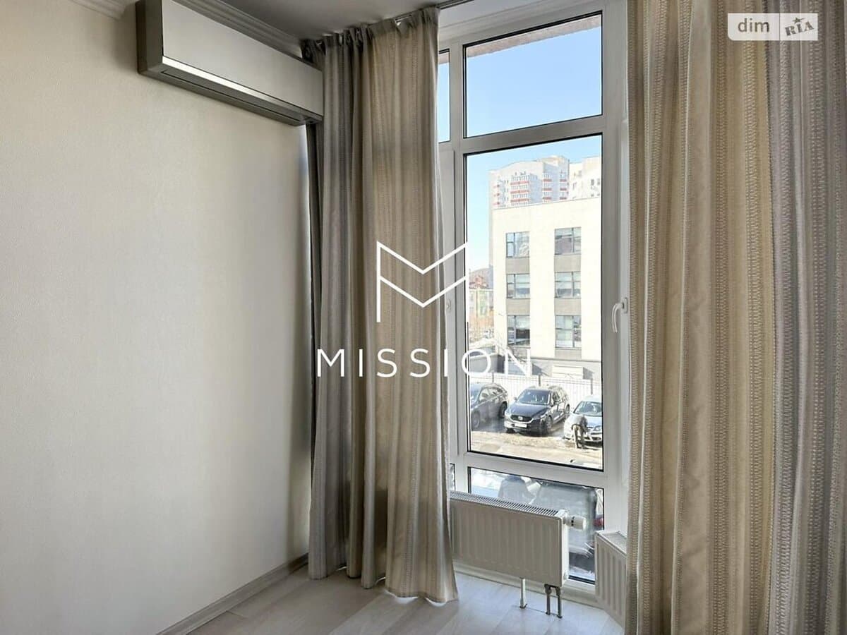3-bedroom apartment in Kyiv Holoseevskyy