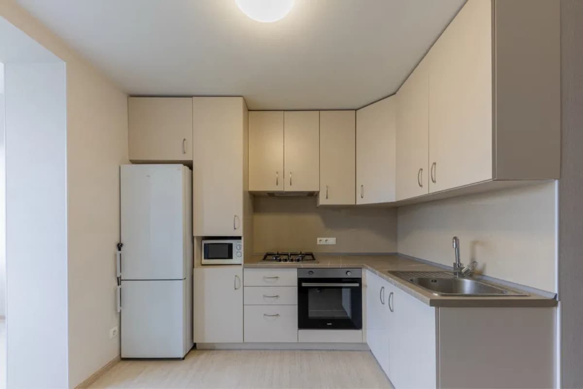 3-bedroom apartment in city