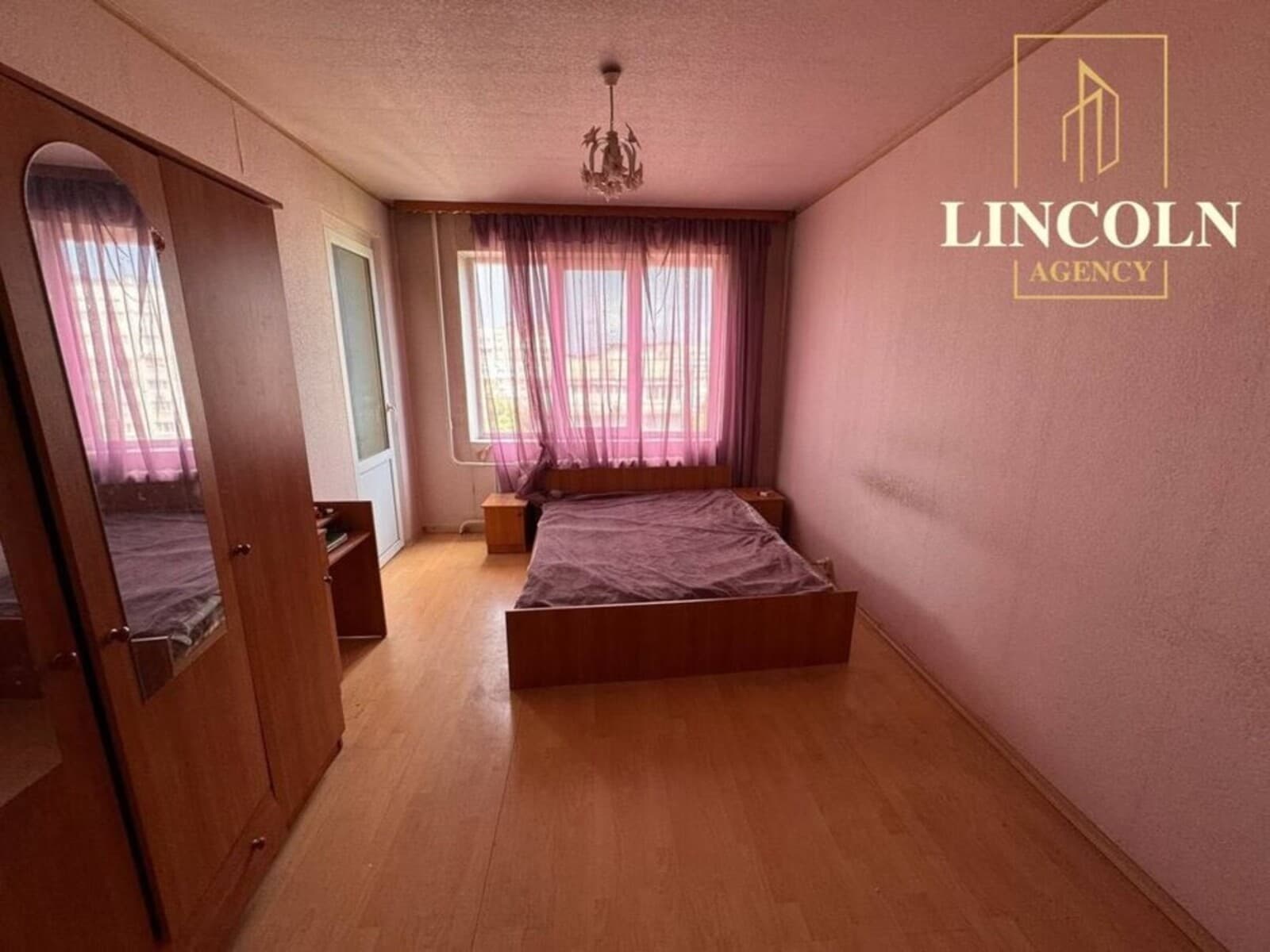 3-bedroom apartment in Kyiv Svyatoshynskyy