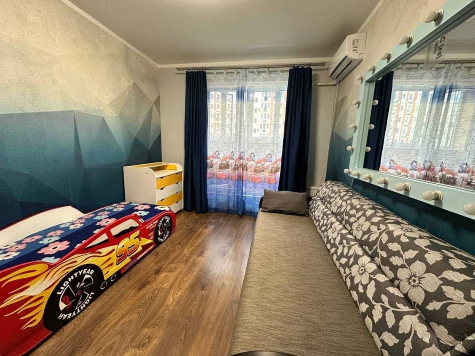 2-bedroom apartment in Kyiv Svyatoshynskyy