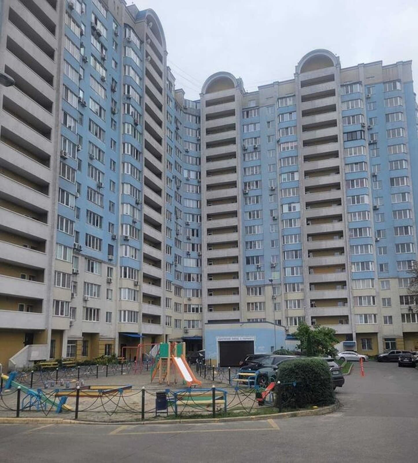 2-bedroom apartment in Kyiv Darnytskyy