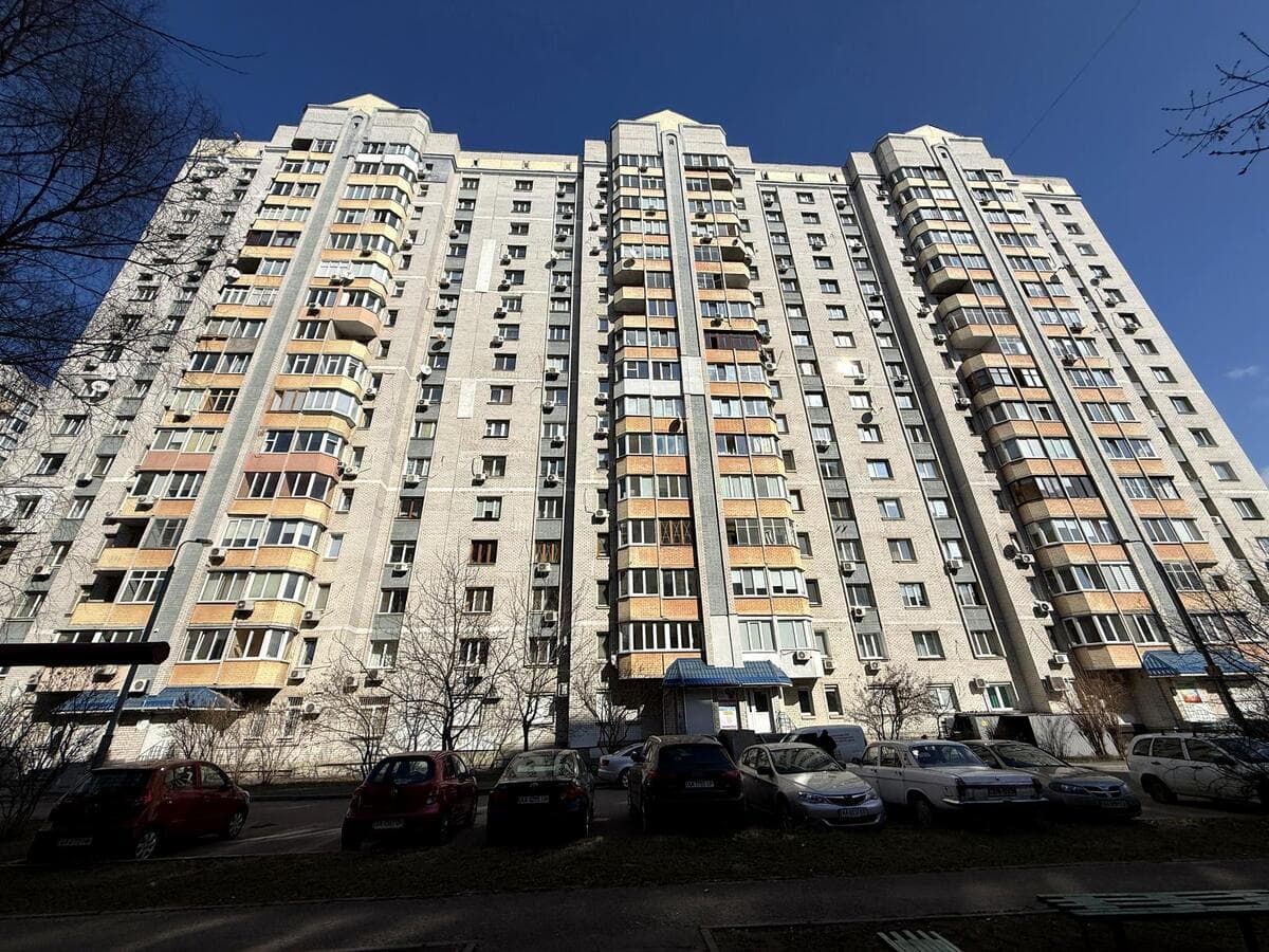 2-bedroom apartment in city