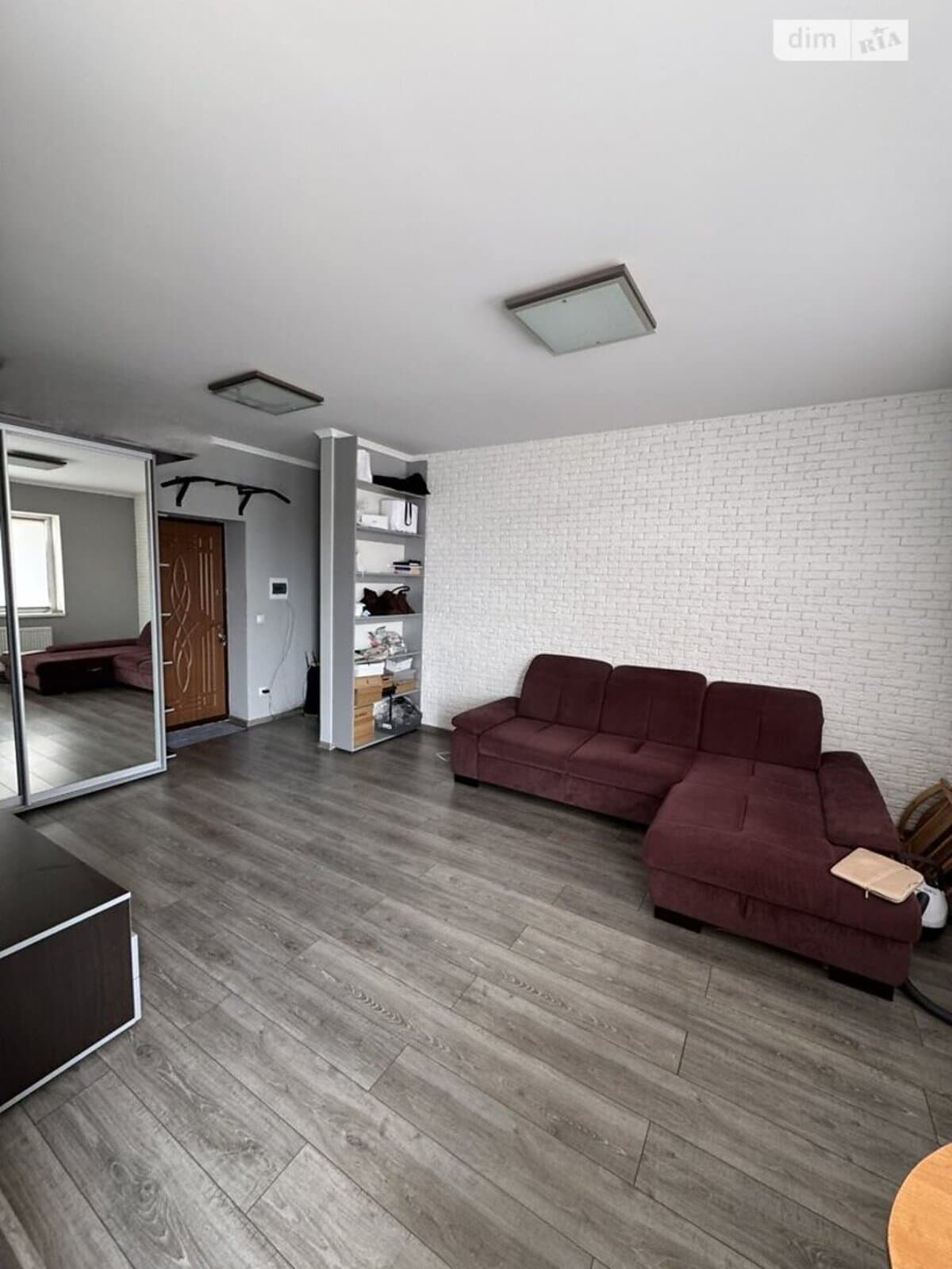 1-bedroom apartment in city