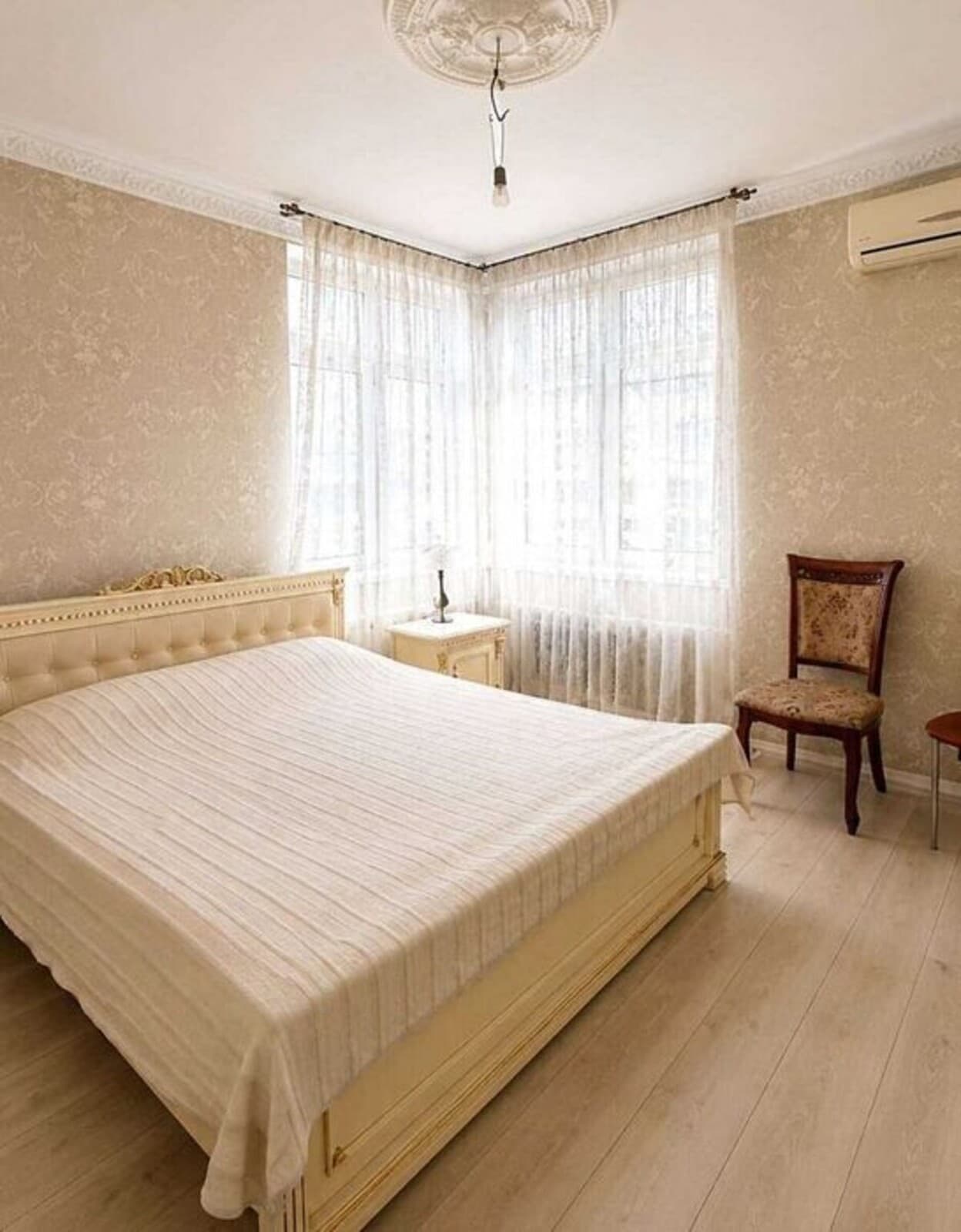 2-bedroom apartment in Kyiv Darnytskyy