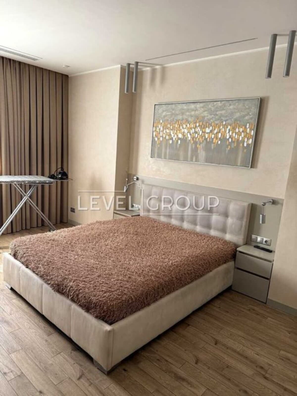 3-bedroom apartment in Kyiv Pecherskyy