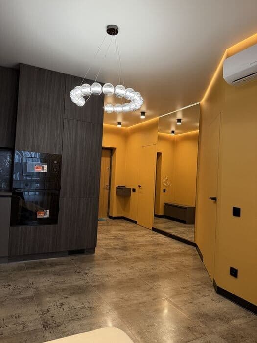 1-bedroom apartment in city