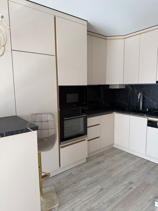 1-bedroom apartment in city