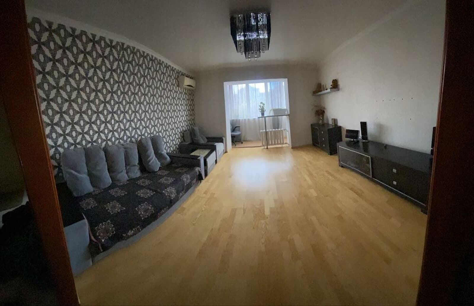 3-bedroom apartment in Kyiv Darnytskyy