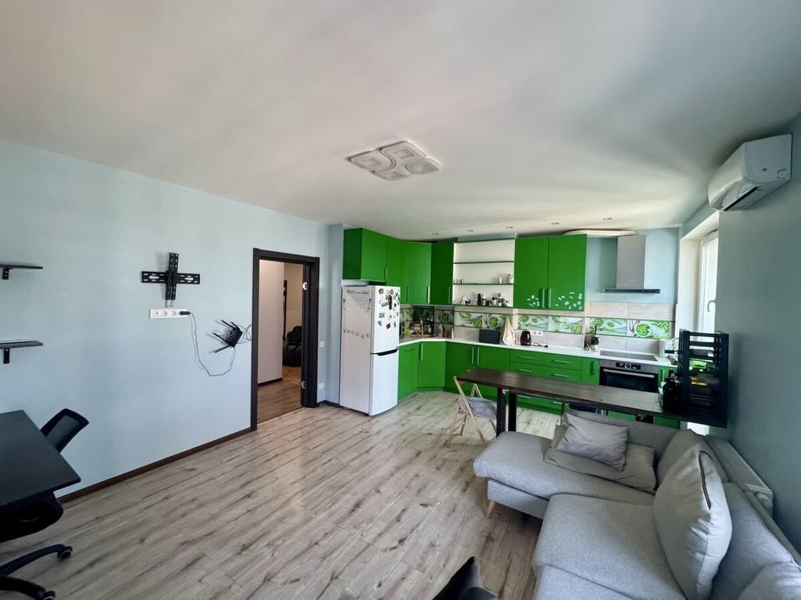 2-bedroom apartment in Kyiv Holoseevskyy