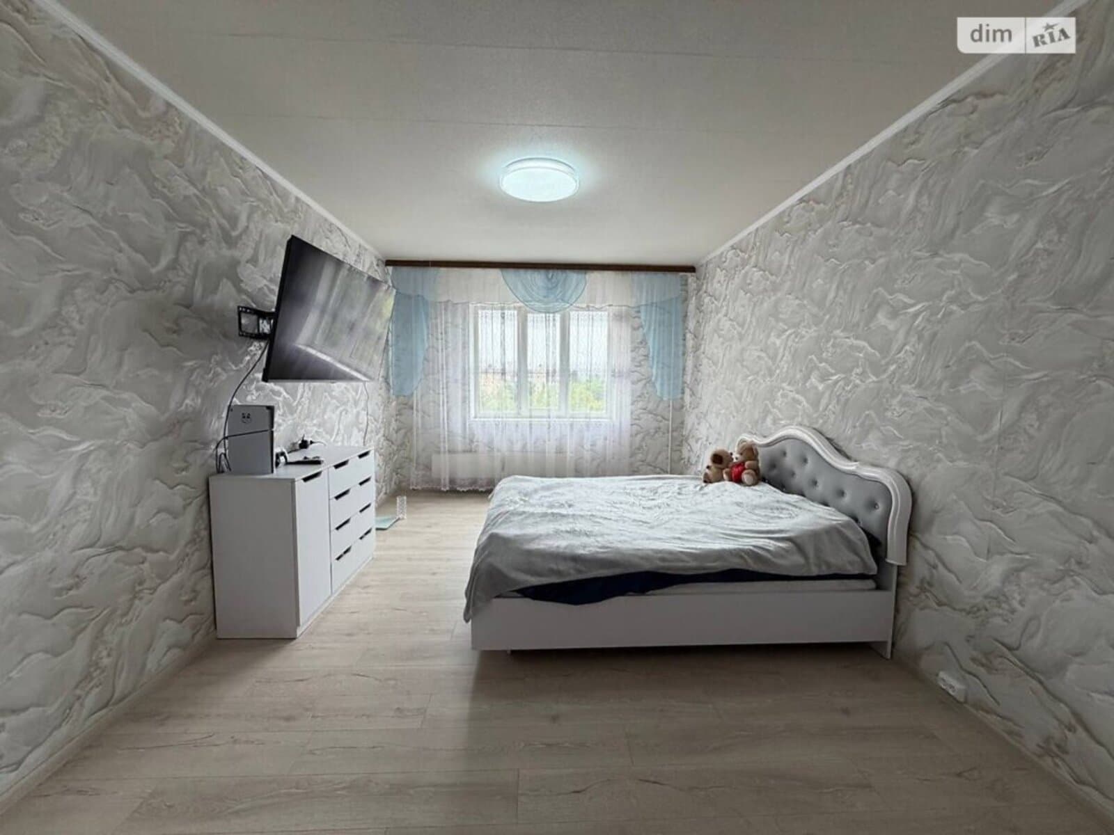 3-bedroom apartment in Kyiv Svyatoshynskyy