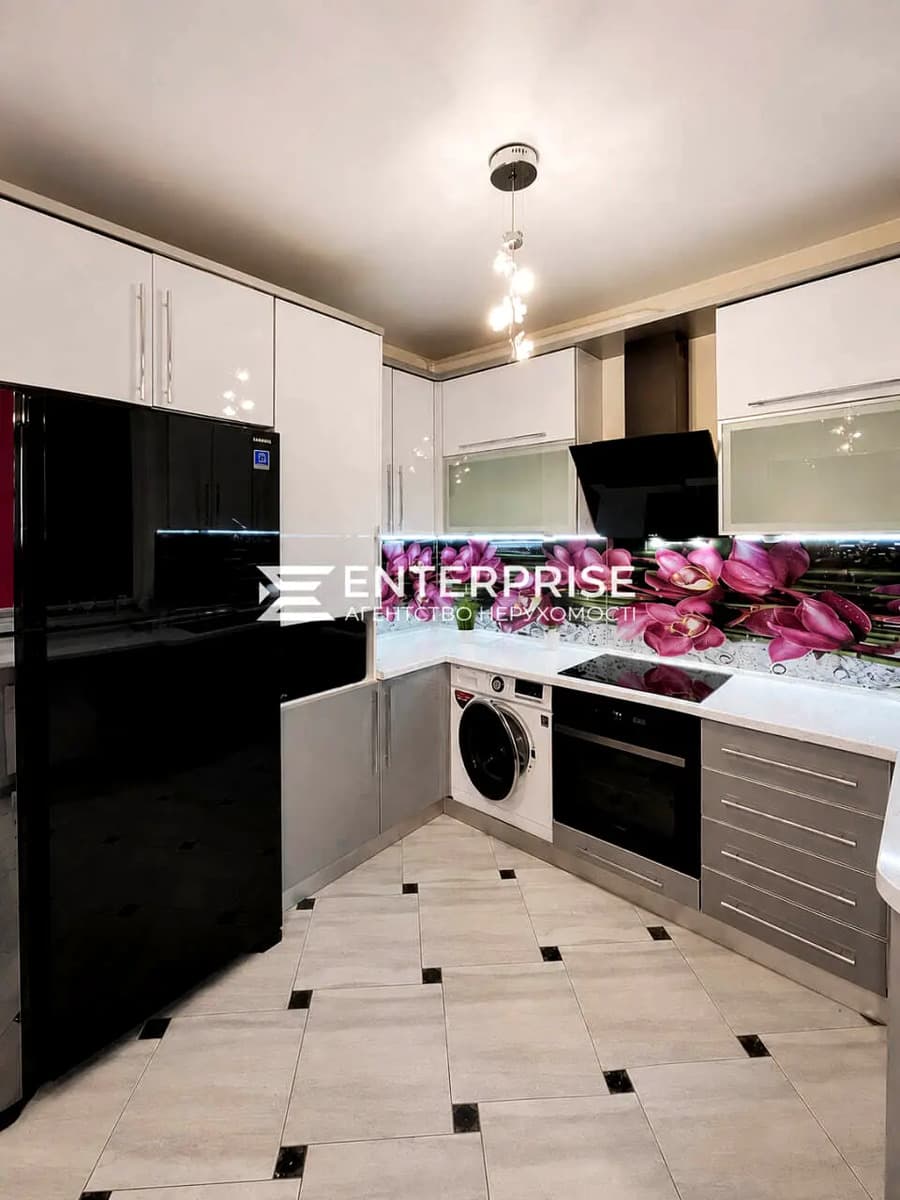 1-bedroom apartment in city