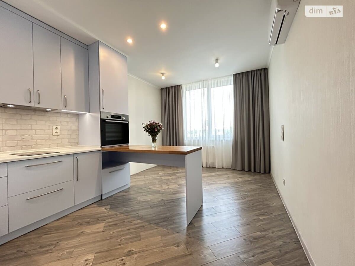 2-bedroom apartment in Kyiv Darnytskyy