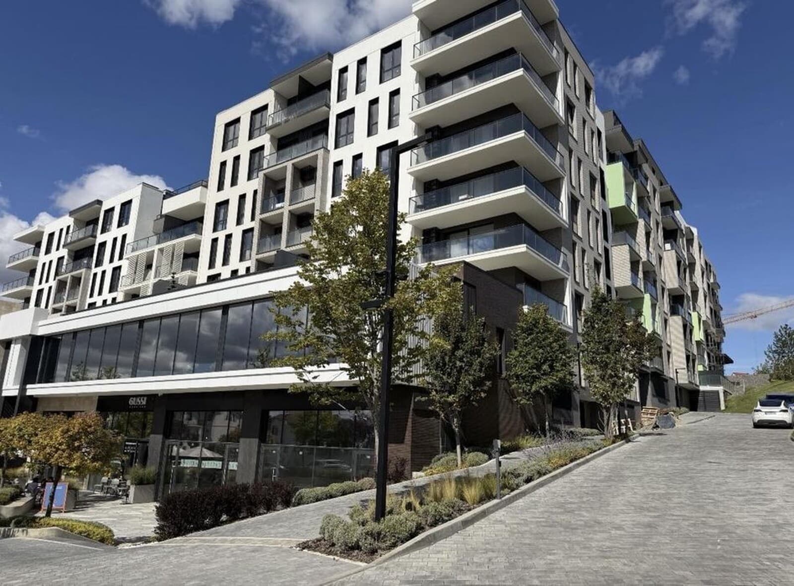 1-bedroom apartment in city
