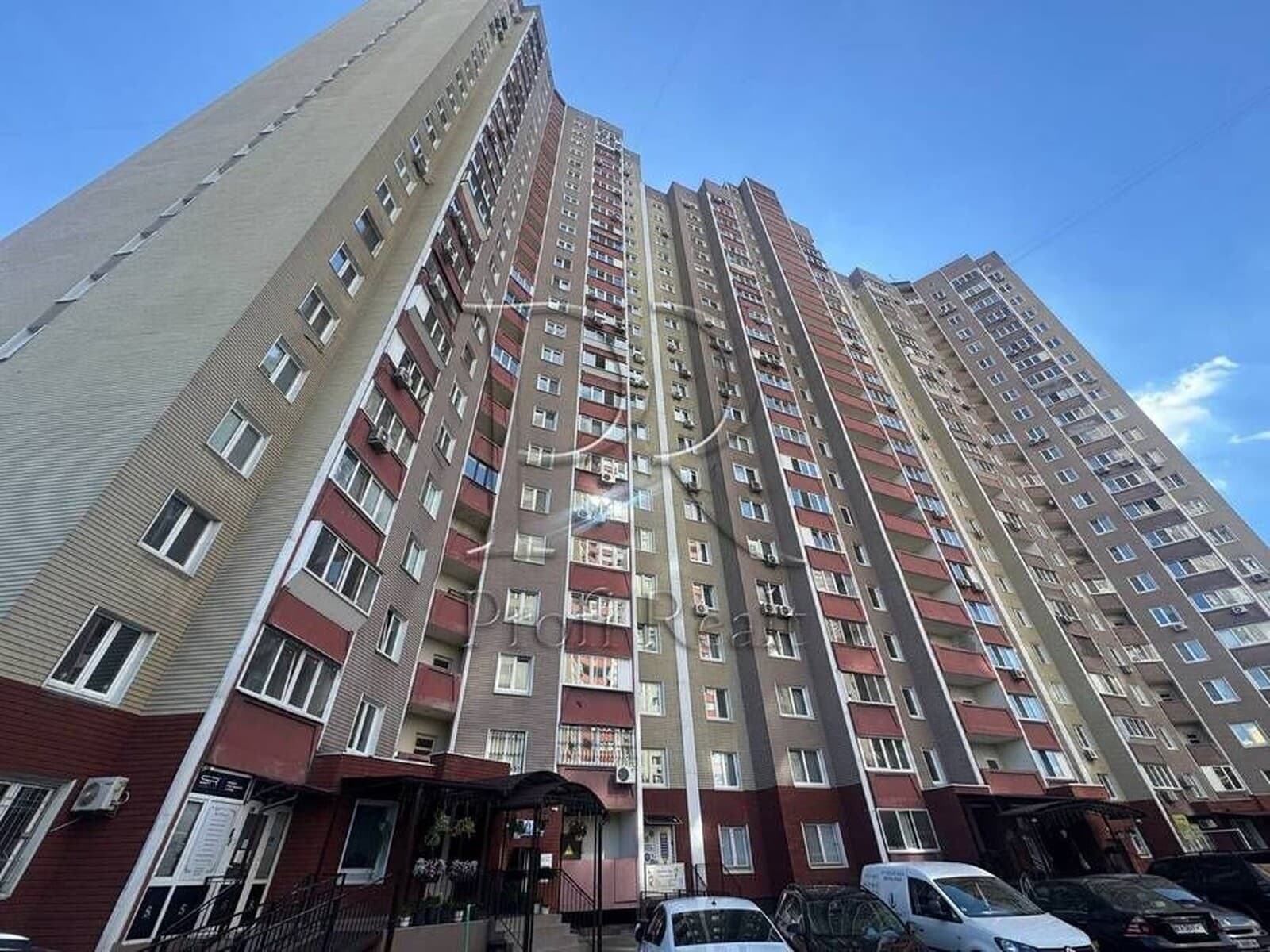 3-bedroom apartment in Kyiv Darnytskyy